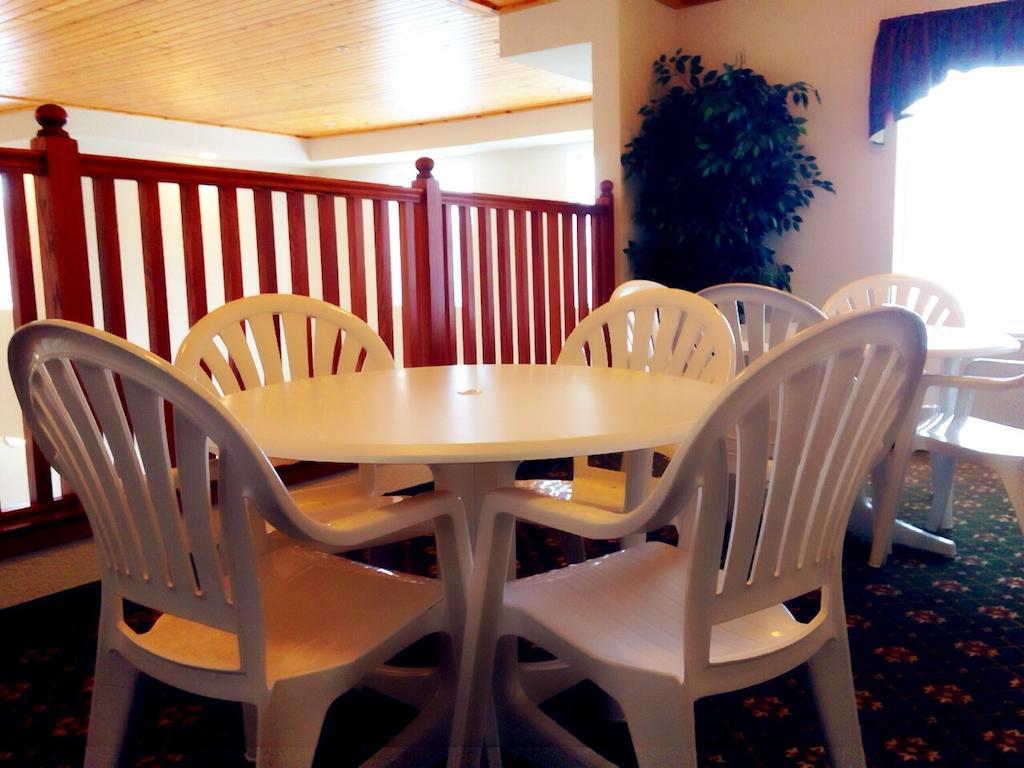 Grandstay Hotel & Suites Downtown Sheboygan Esterno foto